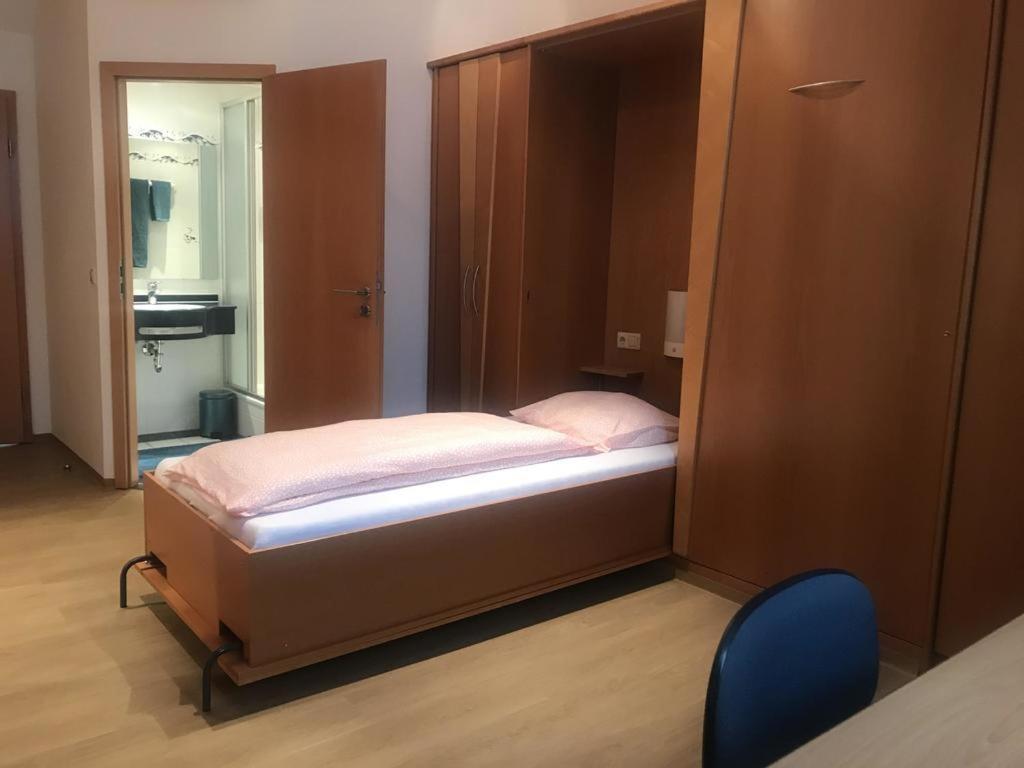 Au P'Tit Max - Studios Hotel Люксембург Екстер'єр фото